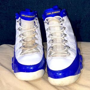 White and blue air Jordan’s size 4y